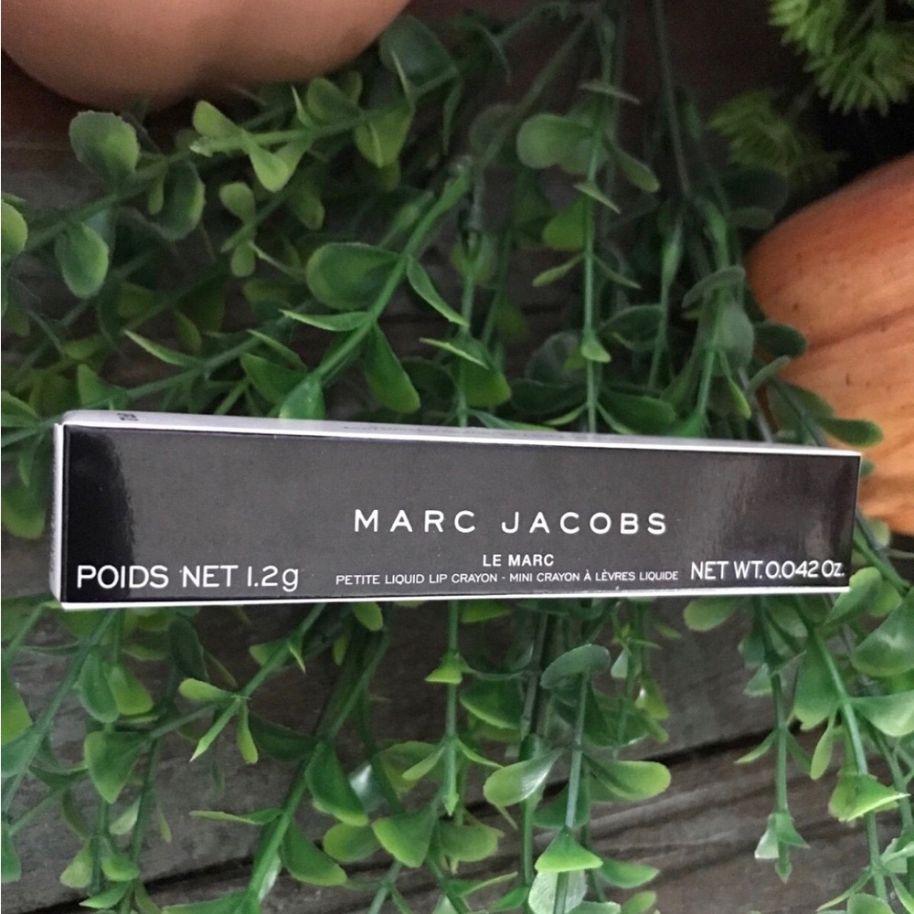 Marc Jacobs “Plum N Get It”